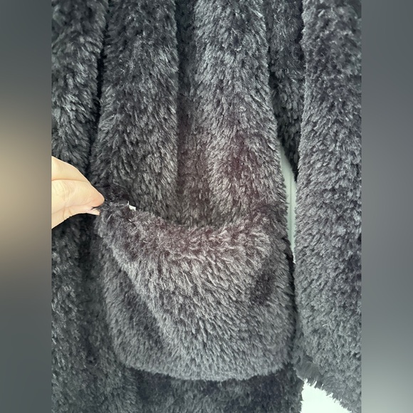 Kenneth Cole Black Warm Winter Faux Fur Jacket in Size Medium - Picture 8 of 13